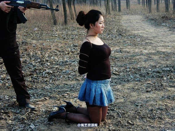 mj影视 - 2013-3-4陈沫踏青 黑丝美女最终的不归路 第 212 张图片