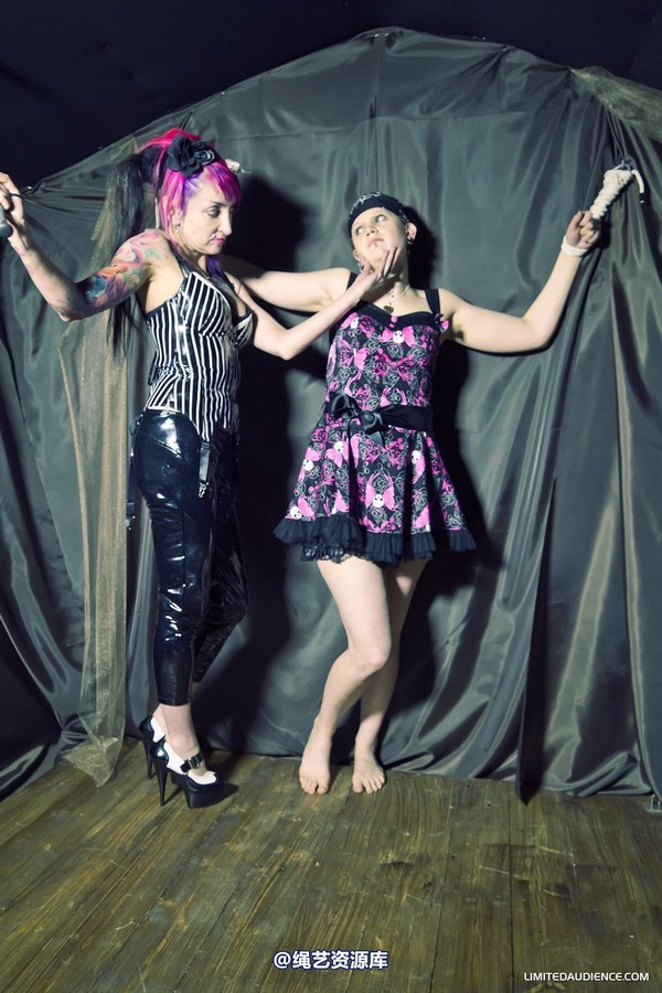limitedaudience - 2012 beckykat loltaru domination 2 第 9 张图片