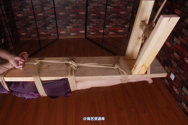 神艺缘 - 071-板凳上的风情 第 17 张图片