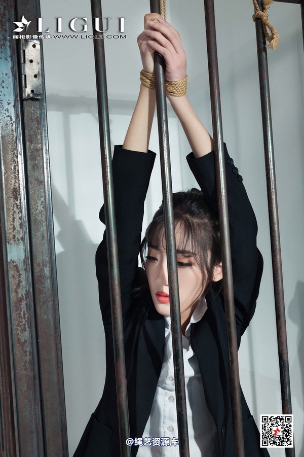 丽柜美束 - 2019-02-15 OL麻绳惩戒 王欣竹 第 32 张图片
