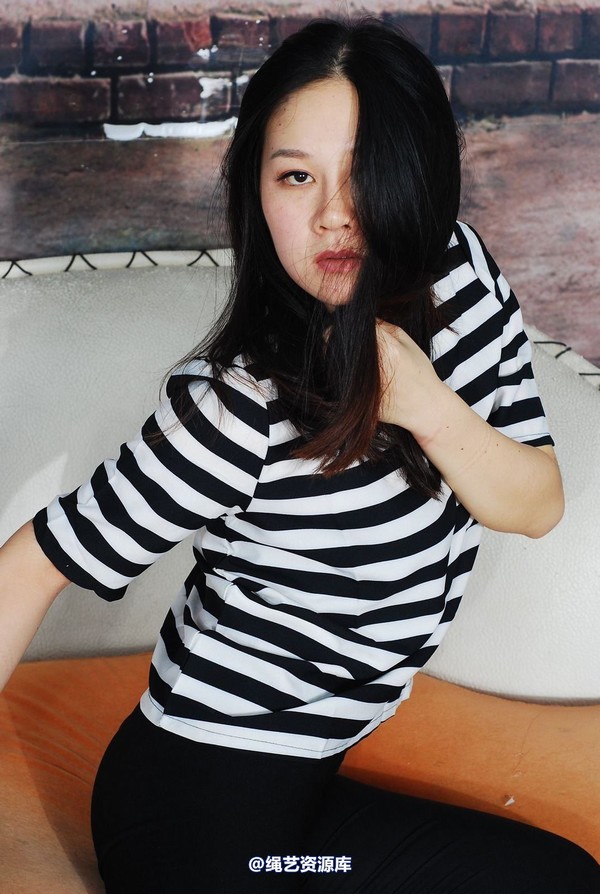 唯美之家 - 思欣红礼服 第 41 张图片