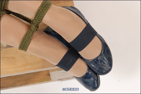 simplytied - Charlotte on pallet 第 20 张图片