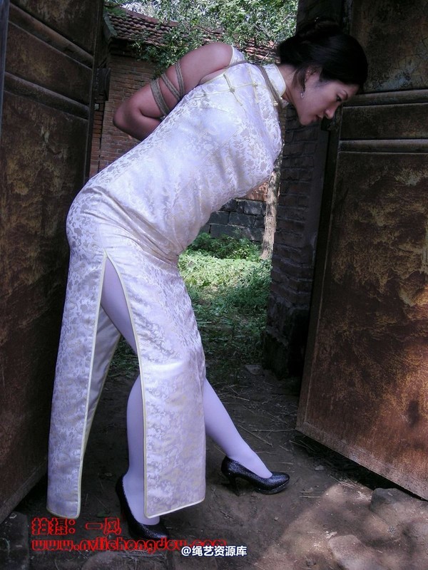 红豆的天空 - 网友 一风 之作 无情的束缚 第 18 张图片