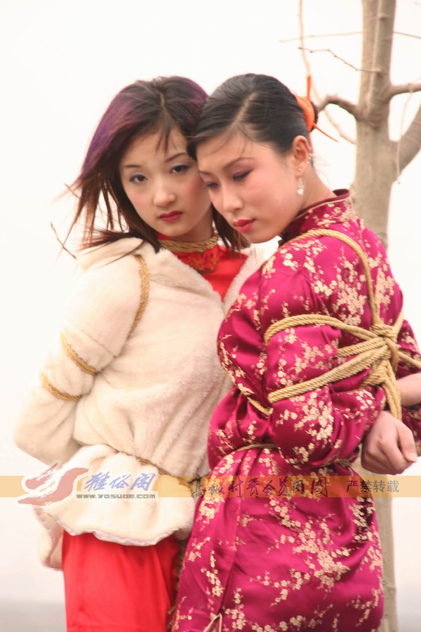 雅俗阁 - 20060331新太行采风---雪儿、雅柔旗袍合拍 第 50 张图片
