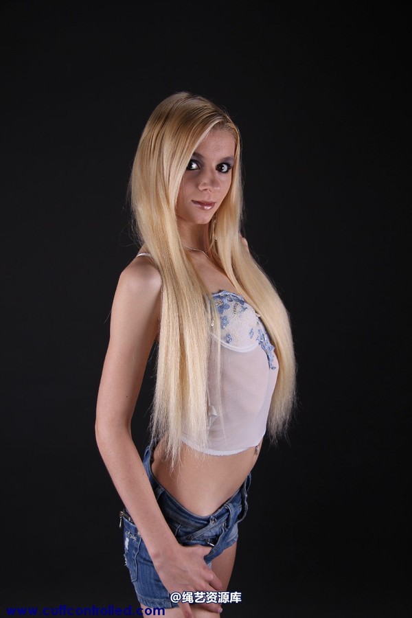 girlsinsteel - Blonde Debi 第 9 张图片