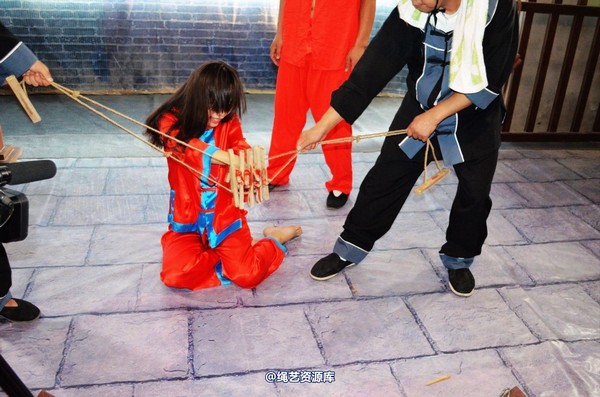 mj影视 - 血的代价梦境古大堂 女囚众生相2013-08-26 第 144 张图片
