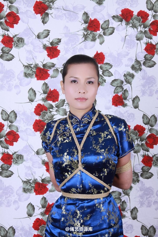 神艺缘 - 123-豪爽美女穿上旗袍，绑起来一样风情万钟 第 3 张图片