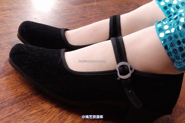 丽柜美束 - 2005-05-15 第 29 张图片