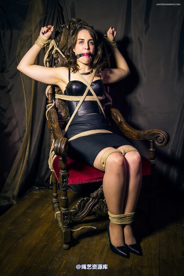limitedaudience - 2015 freya held for ransom 第 1 张图片