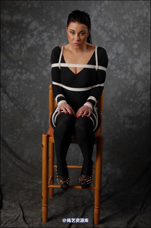 simplytied - C in Black cat 第 7 张图片