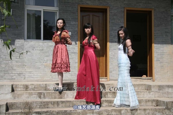 锐度主张 - 礼服三美 2模特：云若 蓉蓉 丝丝 第 2 张图片