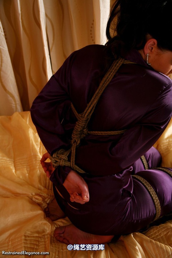 restrainedelegance - Tie her Tight 第 50 张图片