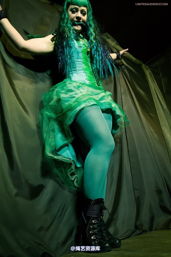 limitedaudience - 2012 raevan green fairy captured 第 8 张图片
