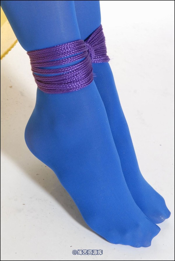 simplytied - More blue tights 第 34 张图片