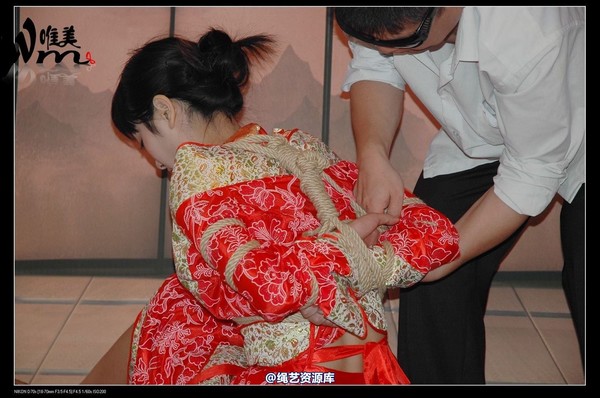 唯美之家 - 08-05-29盈盈汉服-护士装 第 41 张图片