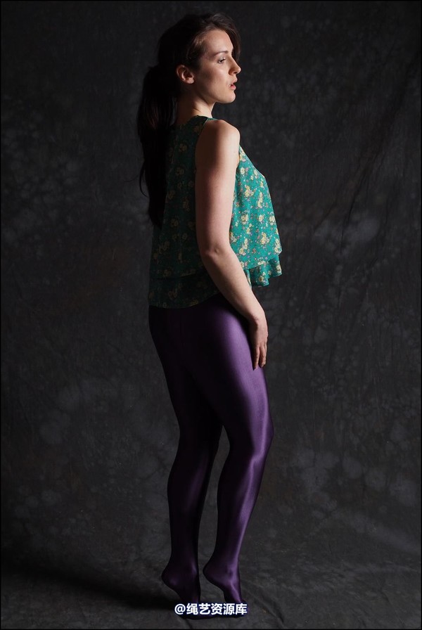 simplytied - Very nice purple tights 第 2 张图片
