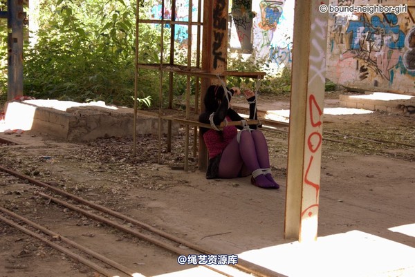 bound-neighbor-girl - Jasmin - Tied up in the ruins 3 第 40 张图片