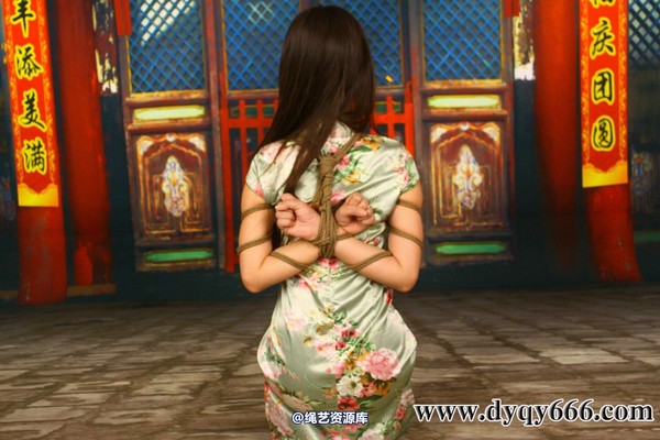 典雅倩影 - 402-新模紫菱五花大绑 第 31 张图片