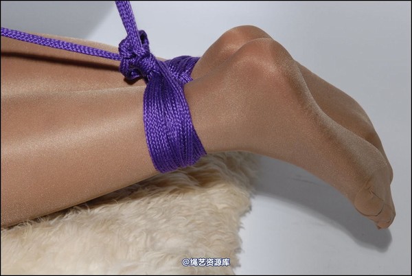 simplytied - Dani in hard tie part 1 第 32 张图片