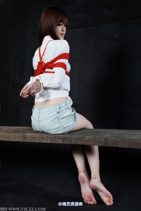赤足者 - 杉杉2013-1 第 25 张图片