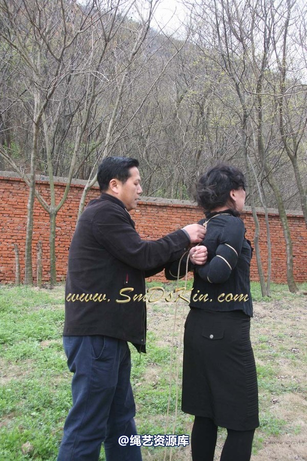 锐度主张 - 2009年第21期捆绑图（2009.4.26）3.28聚会，同好MM极限紧缚 第 54 张图片