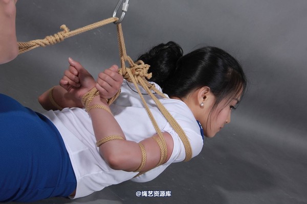 艺束人生 - 017-小玲空中驷马 第 23 张图片