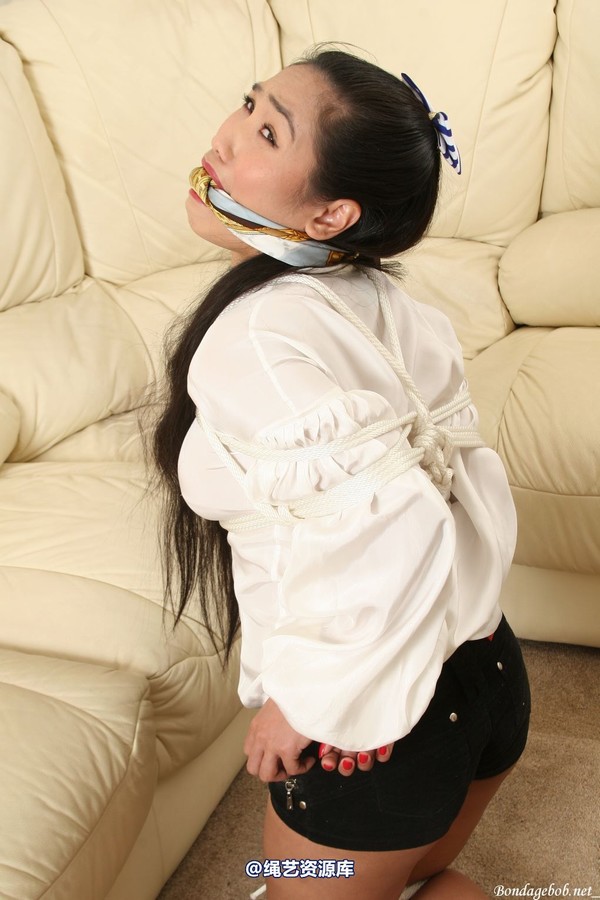bondagebob - Amy Latina Bow Tied 第 88 张图片