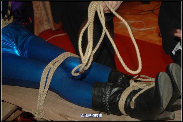 唯美之家 - 08-04-20女飞贼喋血 第 387 张图片