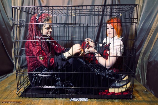 limitedaudience - 2012 beckykat six chained and caged 第 49 张图片