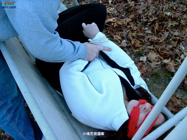 boundhotties - Mercedes 第 27 张图片