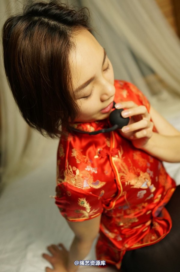 dk13美束馆 - 11.14-小仙儿红旗袍-120P 第 22 张图片