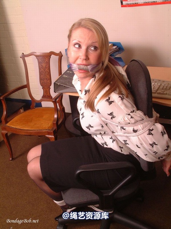 bondagebob - Missey Late at the office 第 74 张图片