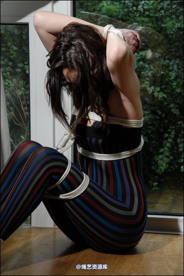 simplytied - Jinx in coloured strips 第 22 张图片