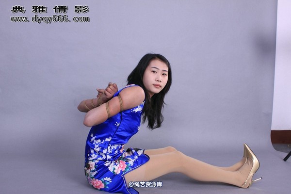 典雅倩影 - 074-清香飘来花吐蕊，秋千娇女荡春风 第 22 张图片