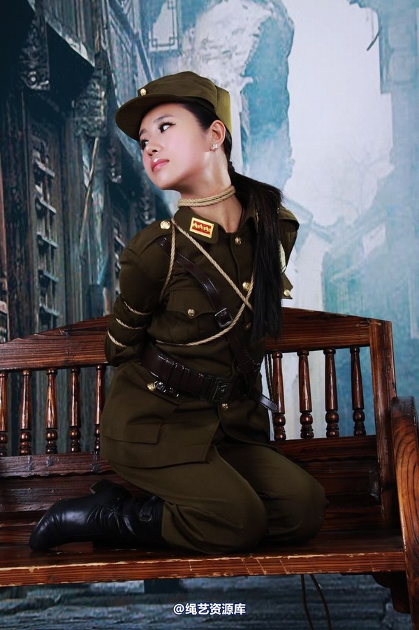 神艺缘 - 235-美式女制服 第 50 张图片