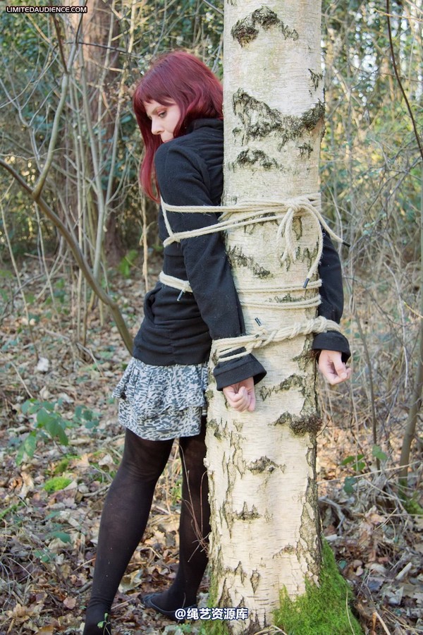 limitedaudience - 2012 scarlett stuck in the woods 第 10 张图片
