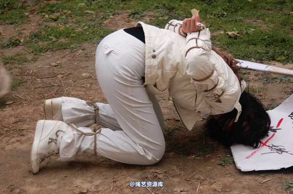 mj影视 - 安娜刑场2013-04-13 第 164 张图片