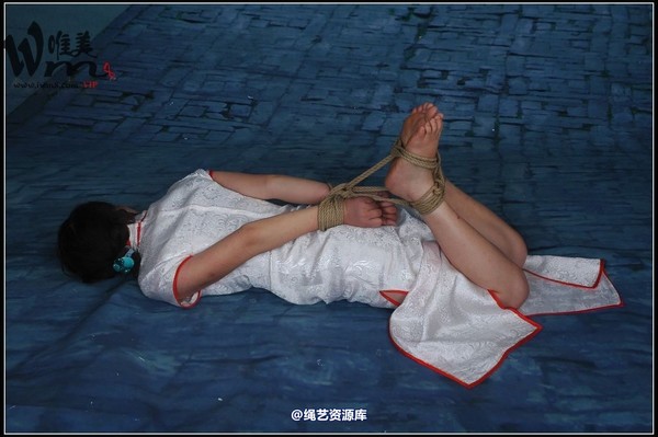 唯美之家 - 08-05-07新模特三 第 123 张图片