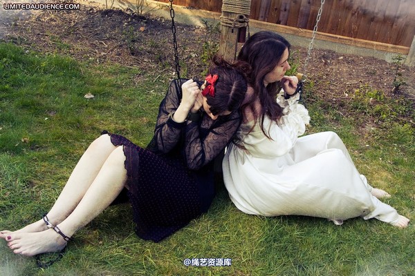 limitedaudience - 2010 catya dominick destruction resting 第 12 张图片