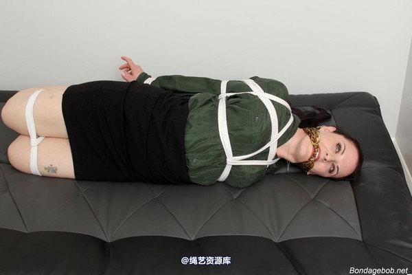 bondagebob - Caroline Pierce Tight Hogtie 第 145 张图片