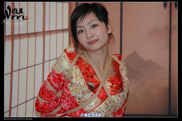 唯美之家 - 08-05-29盈盈汉服-护士装 第 57 张图片