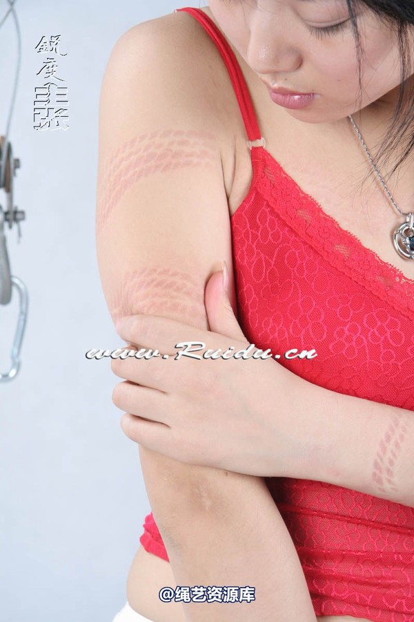 锐度主张 - 婷婷和嫣儿KB悬吊 第 144 张图片
