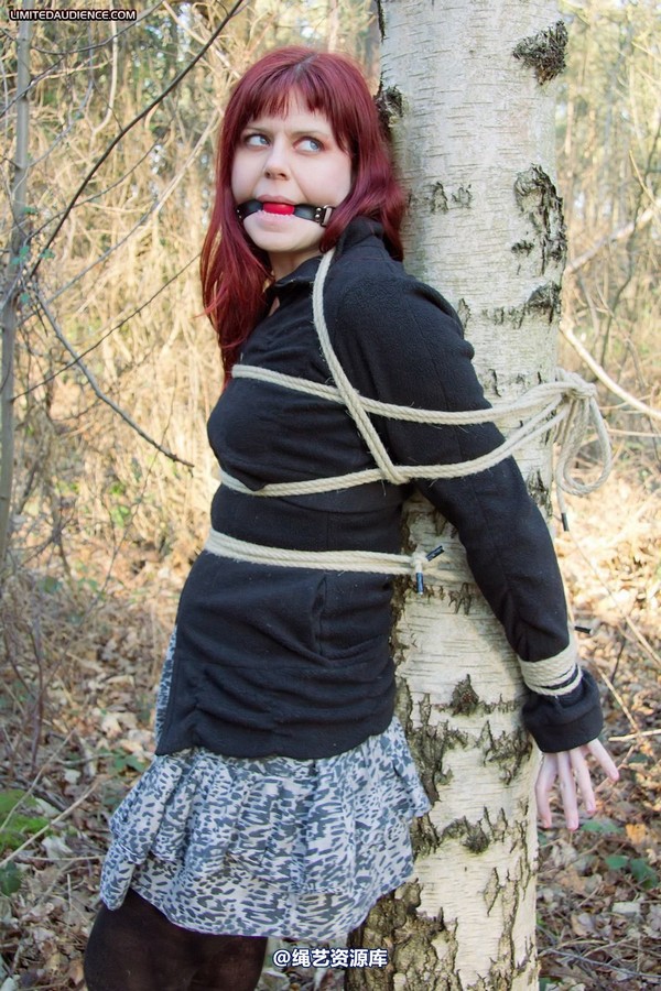limitedaudience - 2012 scarlett stuck in the woods 第 26 张图片