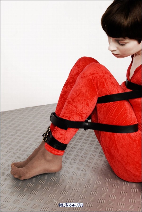 simplytied - Fawnya Red catsuit 第 38 张图片