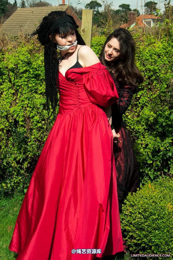 limitedaudience - 2011 catya lex eleven captive countess 2 第 23 张图片