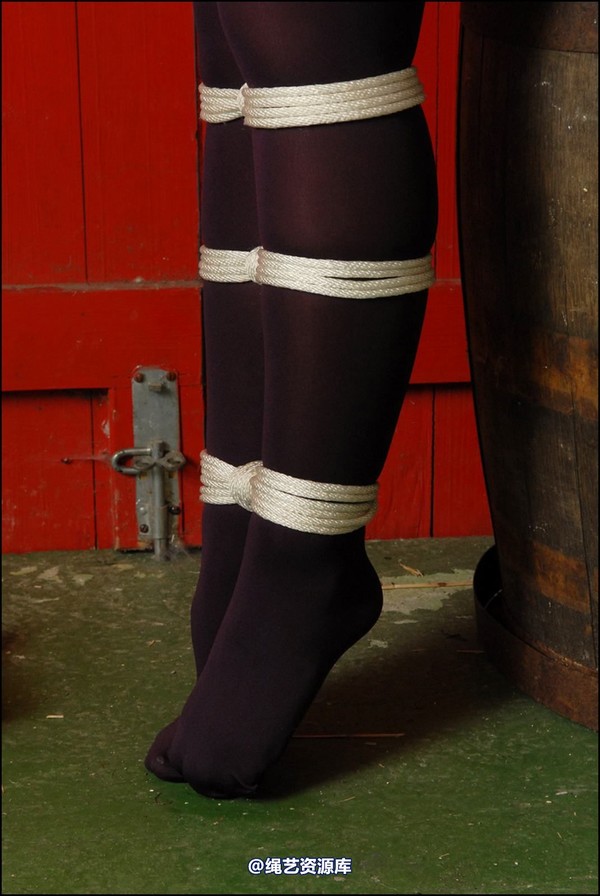 simplytied - Standing tie 第 26 张图片