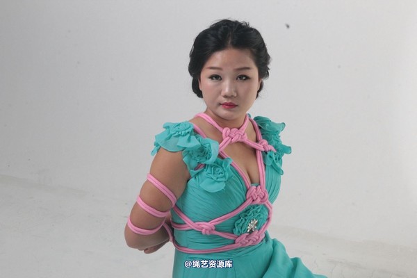 胜景山庄 - 288-果儿礼服 第 33 张图片