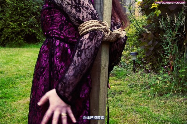 limitedaudience - 2010 catya helpless 2 第 3 张图片