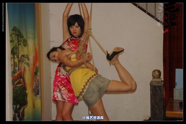 唯美之家 - 2009-6-12美女KB秀之姐妹旗袍 第 126 张图片