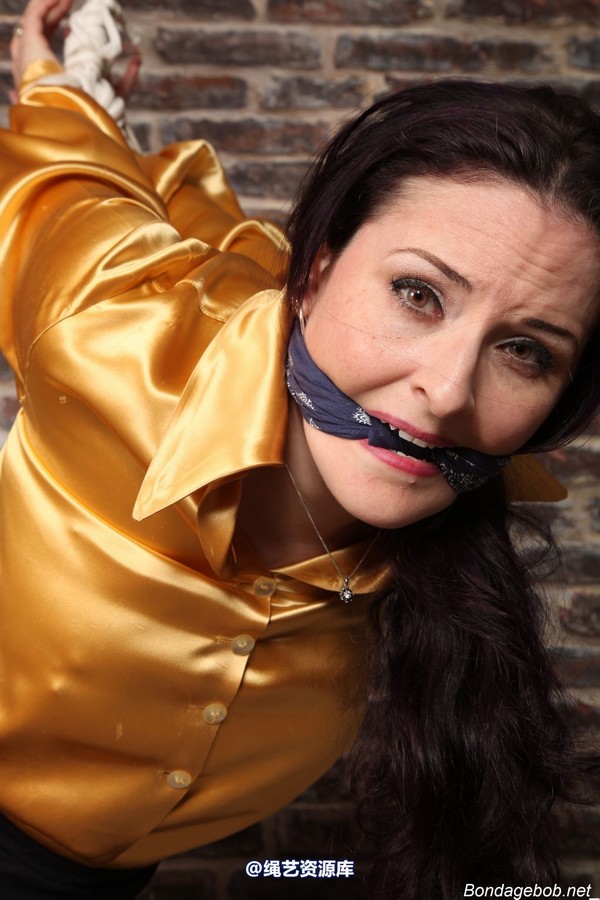 bondagebob - Caroline Pierce Taken to the garage 第 210 张图片